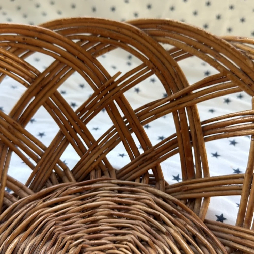 Vintage Yugoslavian Wicker 9.5” Rustic Rattan Round Hand Woven Fruit Basket
